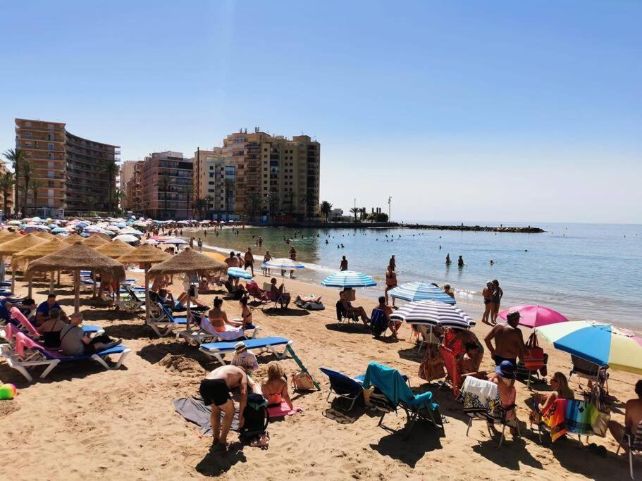 Apartamento Playa Cura Torrevieja Esterno foto